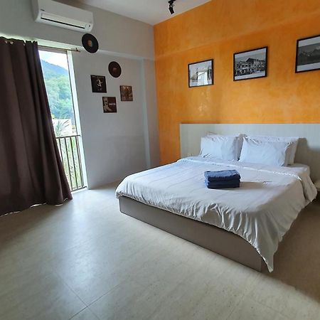 By The Sea Beach Luxury Resort - Бату Феринги Екстериор снимка