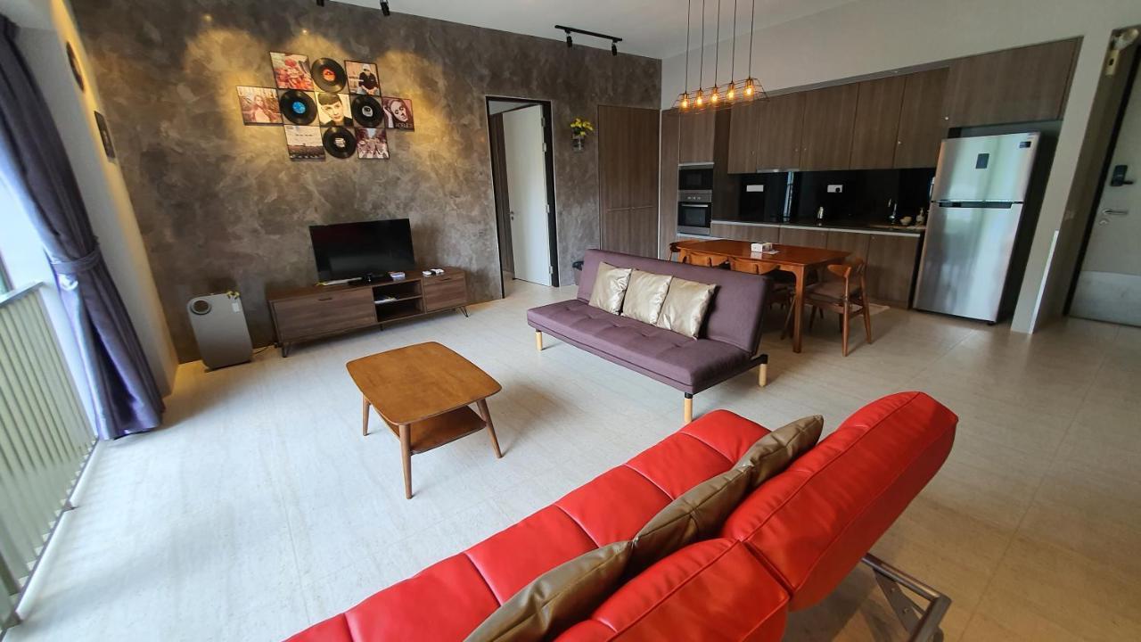 By The Sea Beach Luxury Resort - Бату Феринги Екстериор снимка