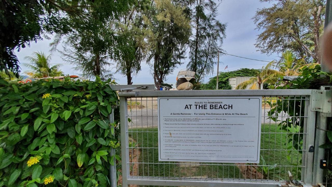 By The Sea Beach Luxury Resort - Бату Феринги Екстериор снимка