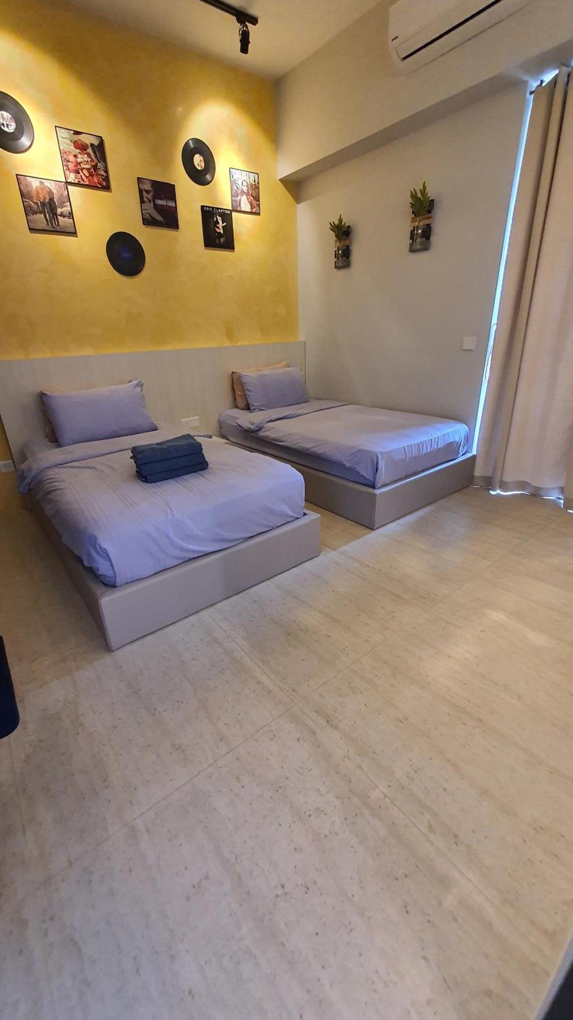 By The Sea Beach Luxury Resort - Бату Феринги Екстериор снимка